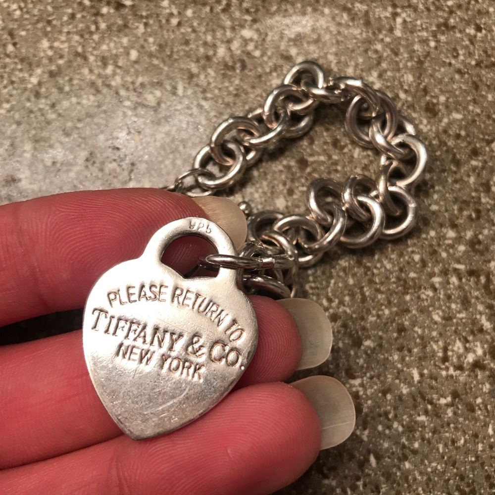 Tiffany & Co. heart toggle bracelet 925 7-8 inch